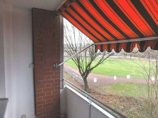 Helle 1-1/2 Zimmer-Eigentumswohnung mit Balkon in ruhiger Ortsrandlage