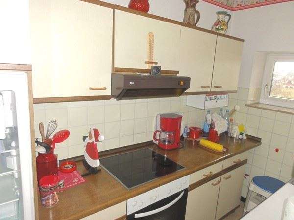 Helle 1-1/2 Zimmer-Eigentumswohnung mit Balkon in ruhiger Ortsrandlage