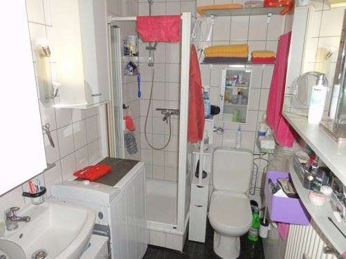 2-ZIMMER-EIGENTUMSWOHNUNG in zentraler Lage mit verglasten Süd- Ostbalkon und schöner Aussicht