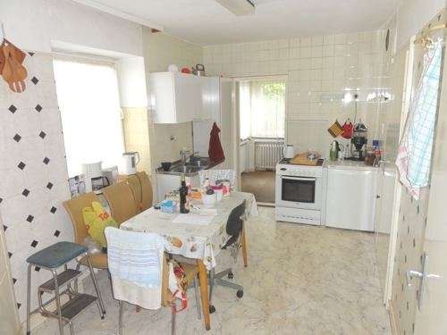 Einfamilienhaus in exklusiver Lage mit Waldgrundstück