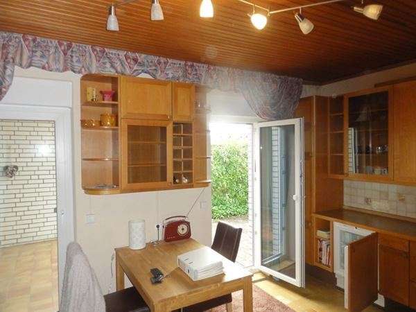 Geräumiger Bungalow in ruhiger Lage mit zusätzlichem Raumangebot im Keller und Garage