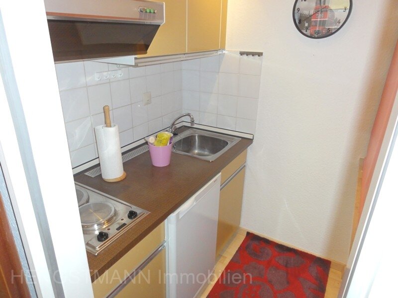 1-ZIMMER-EIGENTUMSWOHNUNG in zentraler Lage mit verglastem Süd- Ostbalkon