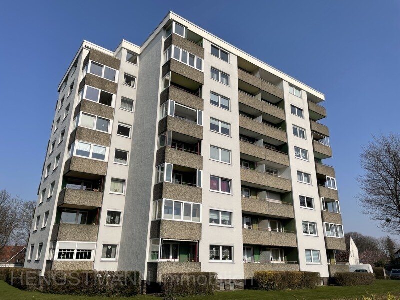Schöne helle renovierte 3-Zimmermietwohnung mit Loggia in Zentrumsnähe
