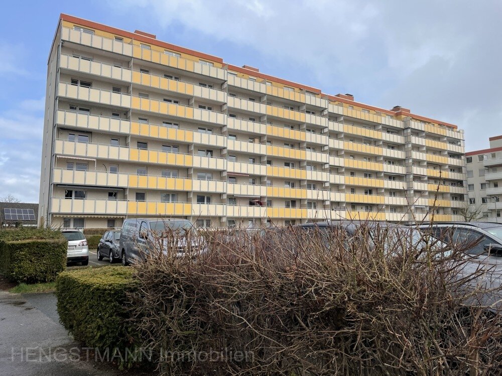 2-Zimmer-Eigentumswohnung in modernisiertem Mehrfamilienhaus mit Balkon in ruhiger Ortsrandlage