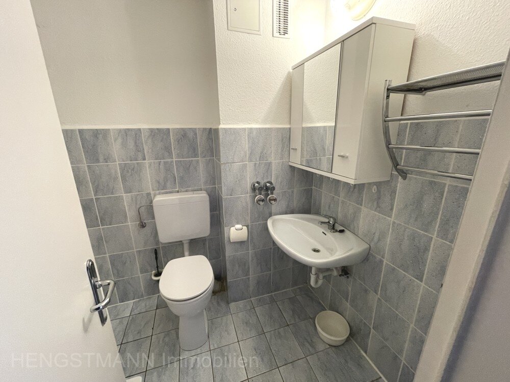 1-Zimmer-Studiowohnung mit sonniger Südwestloggia.