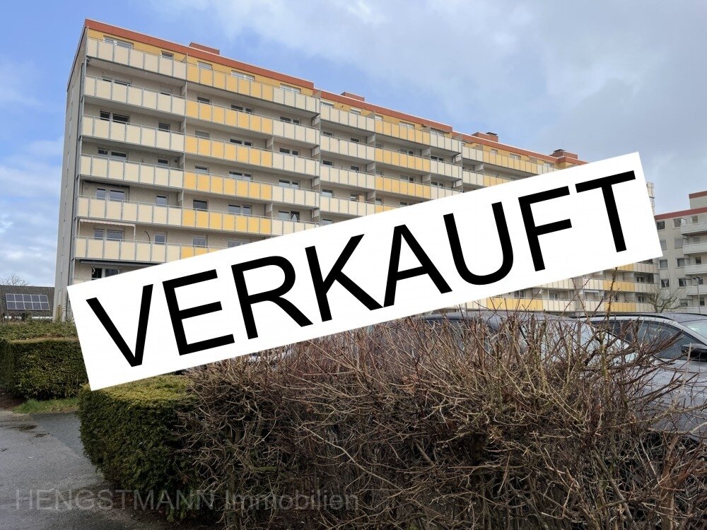 2-Zimmer-Eigentumswohnung in modernisiertem Mehrfamilienhaus mit Balkon in ruhiger Ortsrandlage