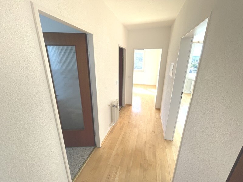 2-ZIMMER-EIGENTUMSWOHNUNG in gepflegter Wohnanlage Nähe Waldrand