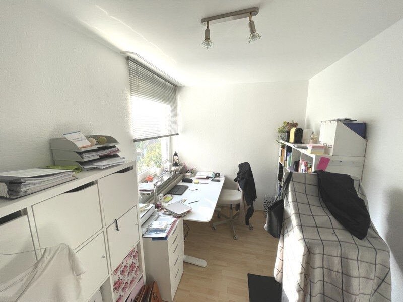 3-ZIMMER-EIGENTUMSWOHNUNG in zentraler Lage mit Südbalkon
