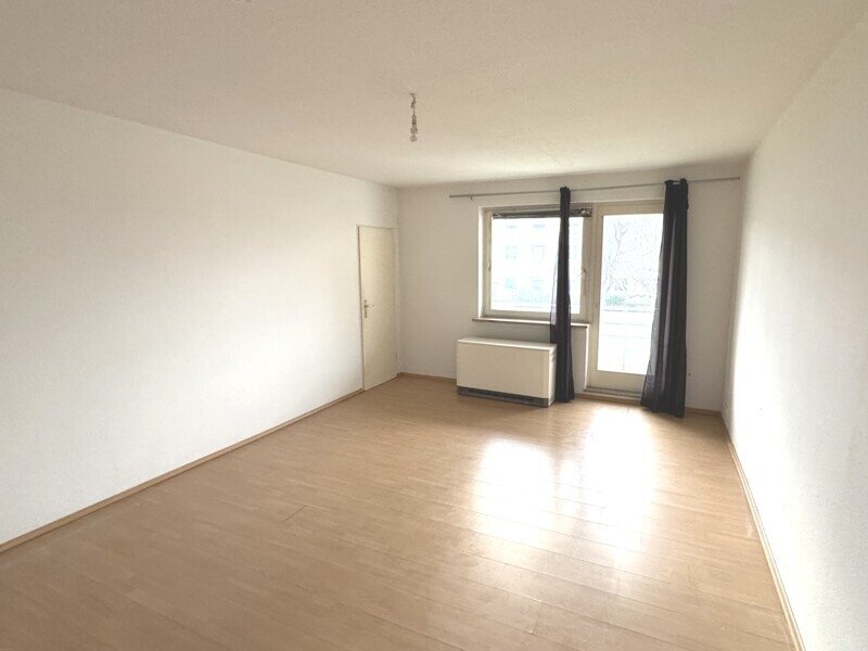 1-ZIMMER-EIGENTUMSWOHNUNG mit Balkon in ruhiger Ortsrandlage