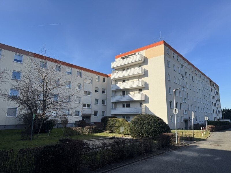 1-ZIMMER-EIGENTUMSWOHNUNG mit Balkon in ruhiger Ortsrandlage
