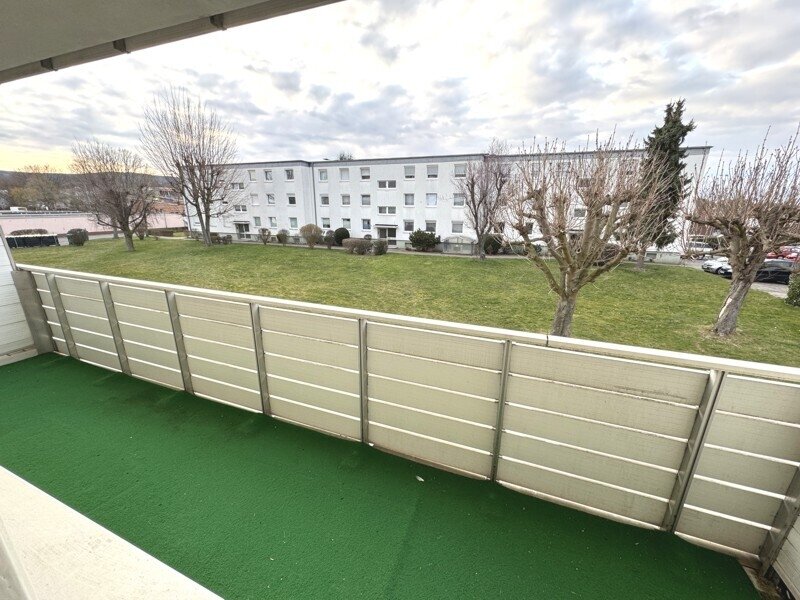 1-ZIMMER-EIGENTUMSWOHNUNG mit Balkon in ruhiger Ortsrandlage